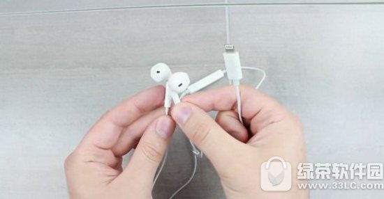 lightning耳机可以用于iphone6吗 苹果6能不能连lightning耳机